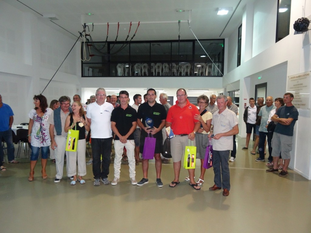 Les vainqueurs des 6h de Leucate 2015_th